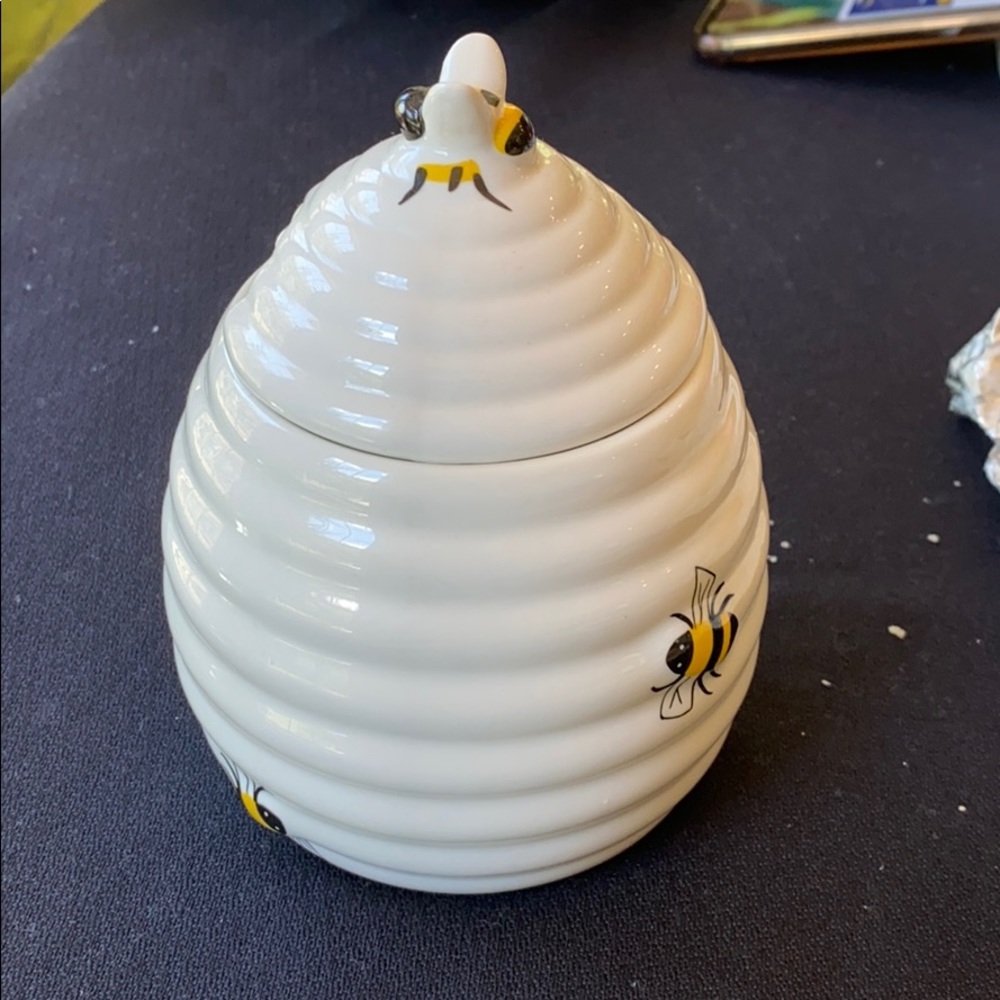 Honey jar